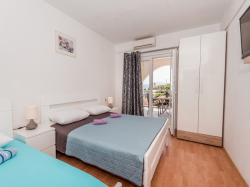 Apartmani    ROBERT Gradac