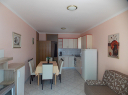 Apartments Vivien Kustici (Island Pag)